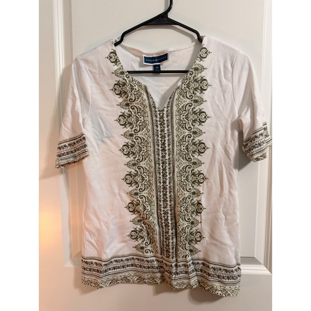 Karen Scott Womens XS White Olive Green Paisley V-Neck Rhinestone Top Tee